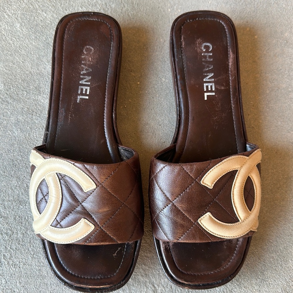 CHANEL SANDALS 9